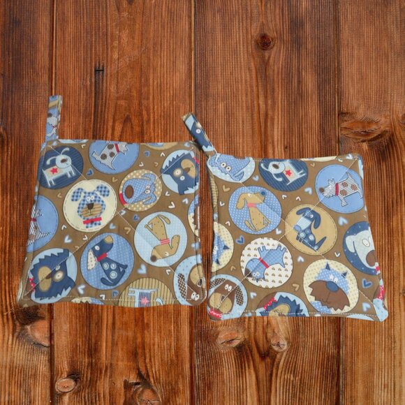 Handmade Potholder, Set of 2, Dogs Quilted Hot Pads - Picture 2 of 3